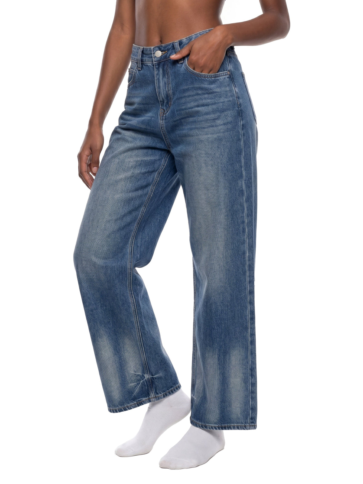 Women’s Vintage Wash Wide Leg Jeans