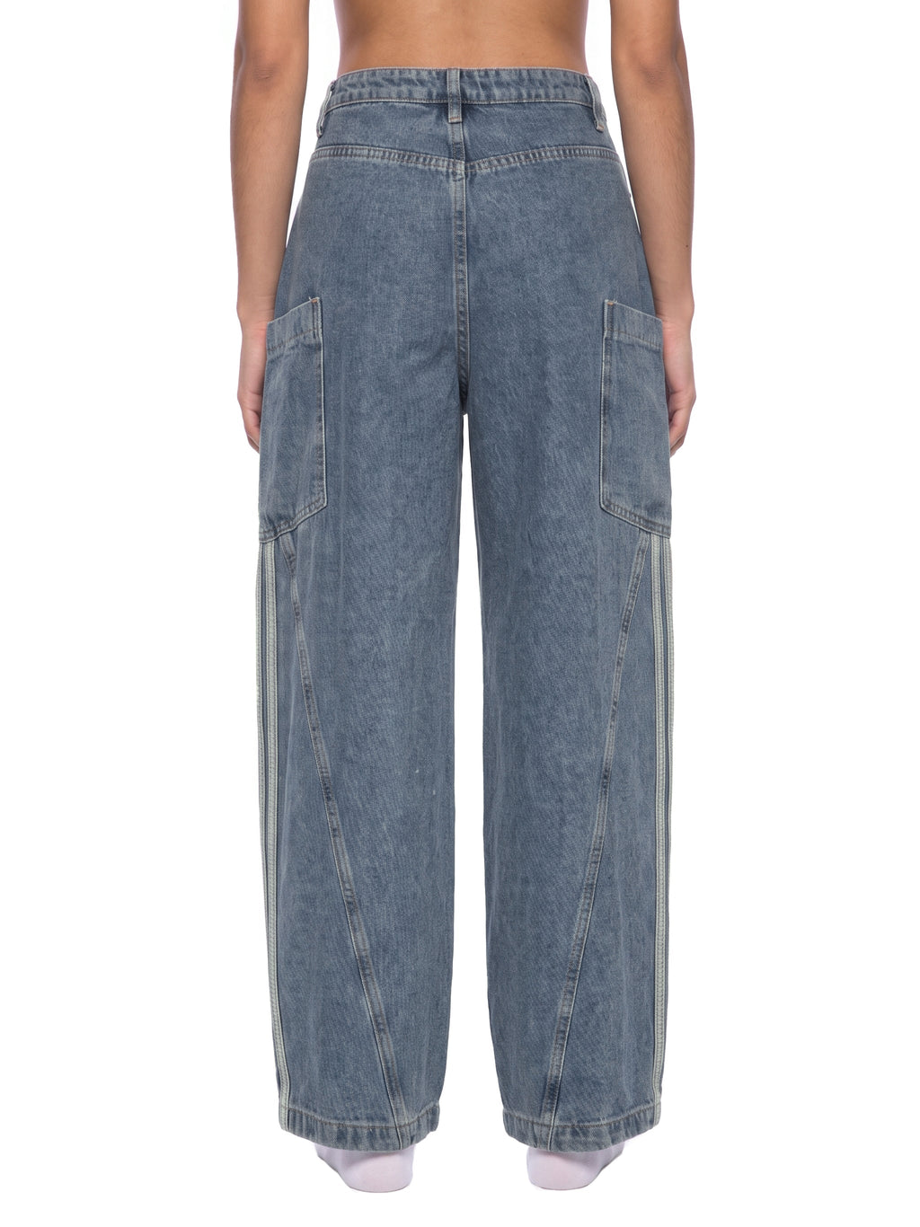 Women's Vintage Wash Barrel Leg Jeans