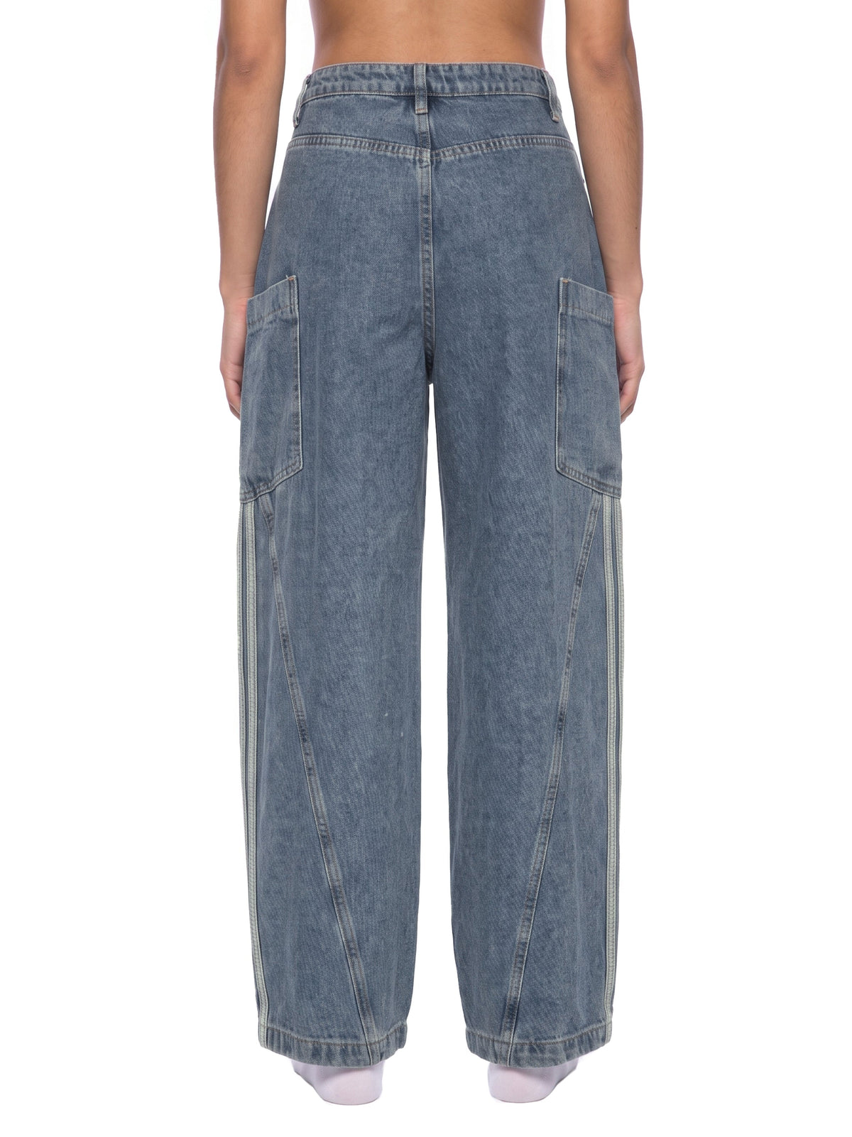 Women's Vintage Wash Barrel Leg Jeans