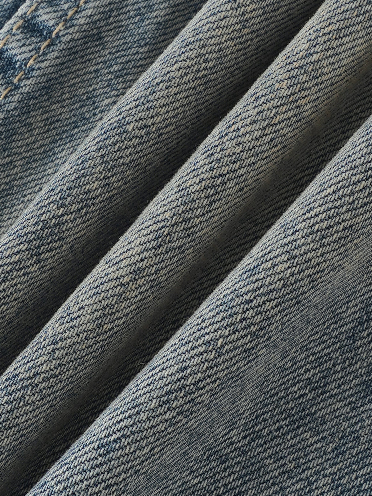 Men’s Distressed Barrel Leg Jeans