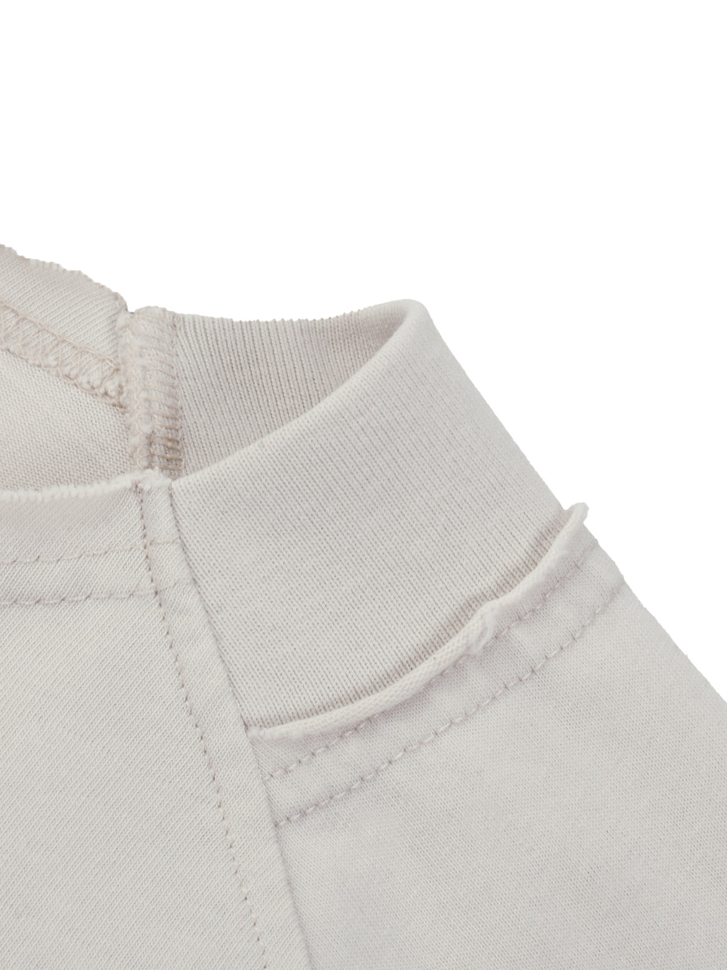 Unisex vintage-washed raglan cotton T-shirt detail view