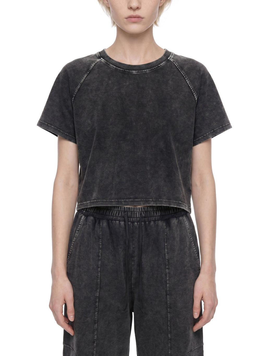 Women's Mineral Wash Raglan Crop T-Shirt