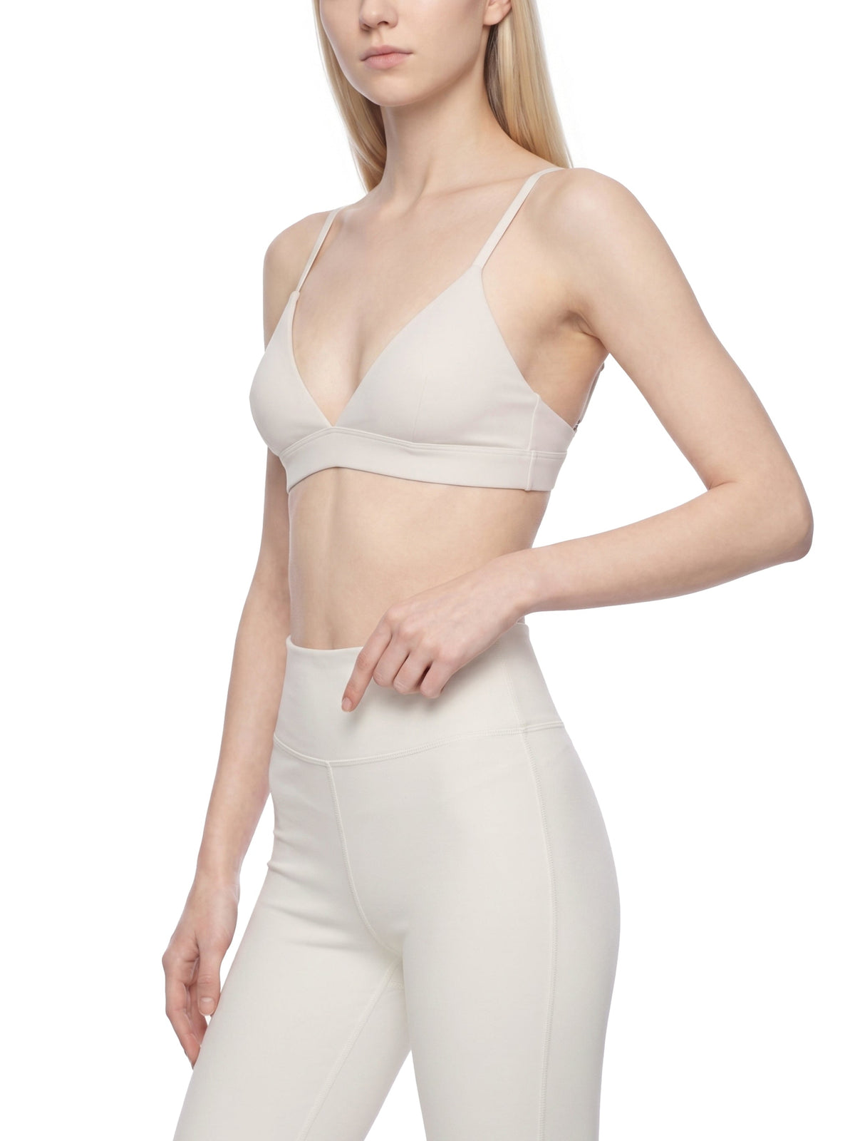 Women’s Cropped V-Neck Sports Bra