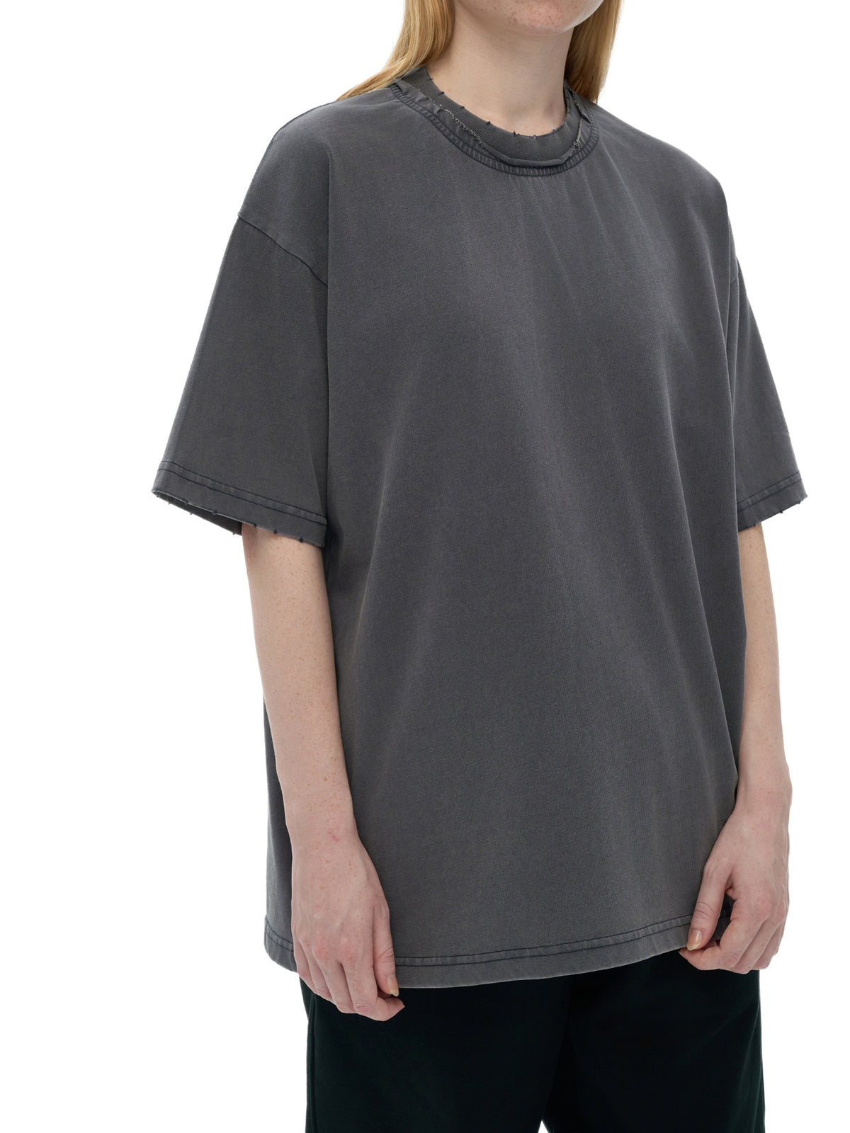 Snow Washed Raw-Edge Neckline T-Shirt source image 11