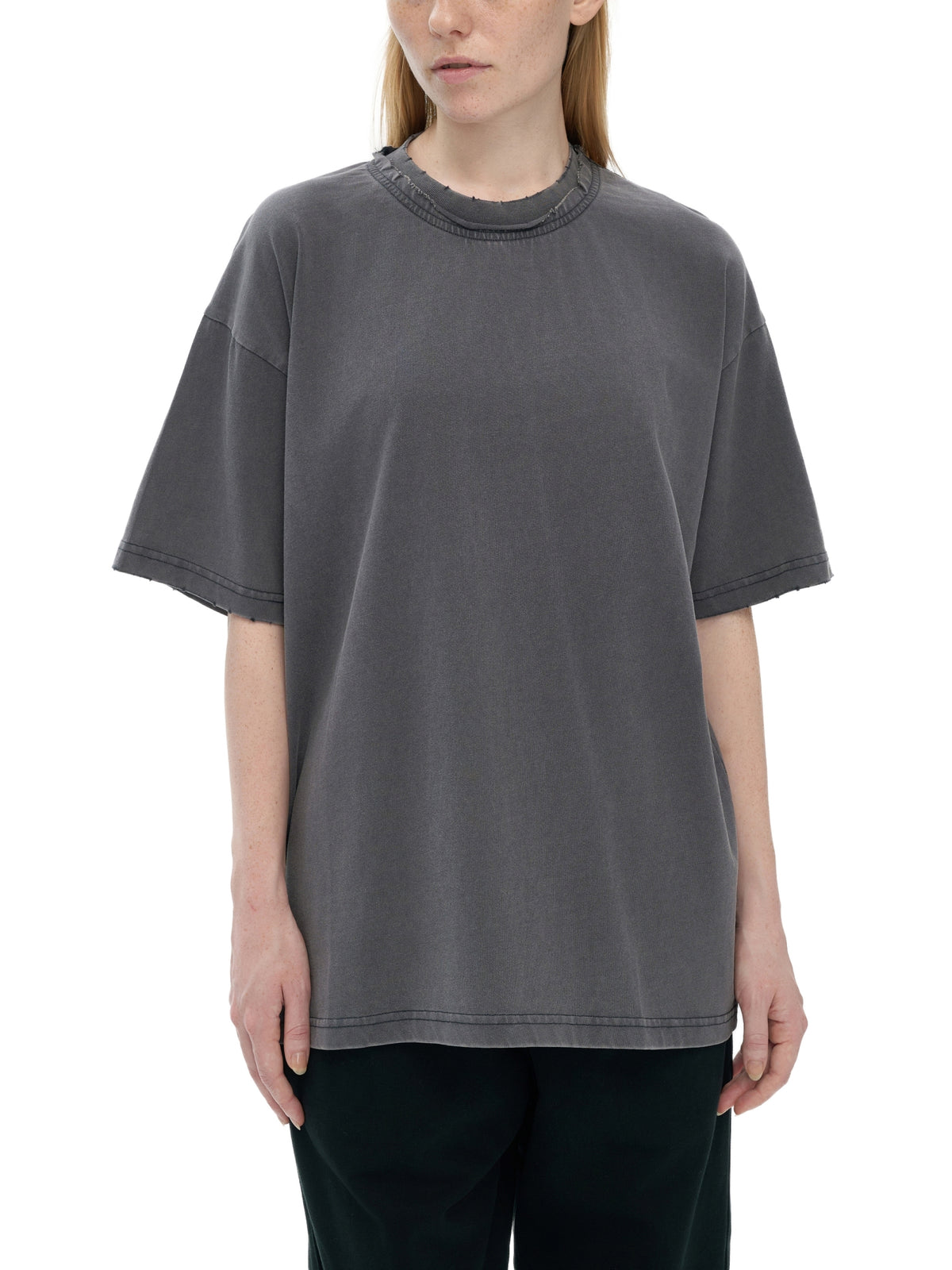 Snow Washed Raw-Edge Neckline T-Shirt source image 8