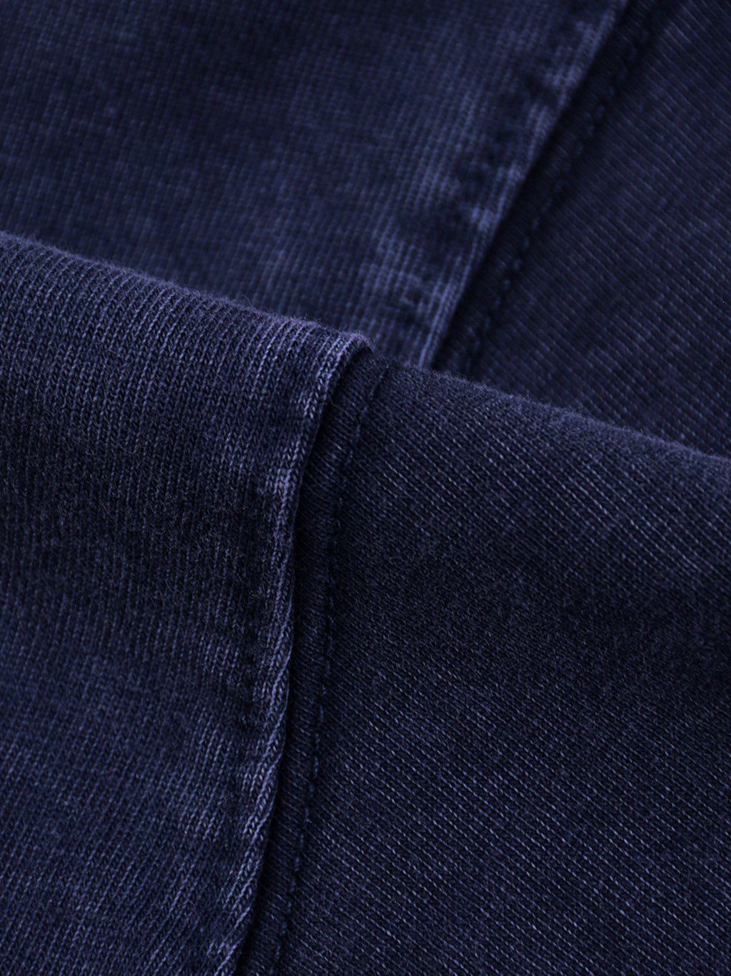 Snow Washed V-Neck Cotton T-Shirt source image 6