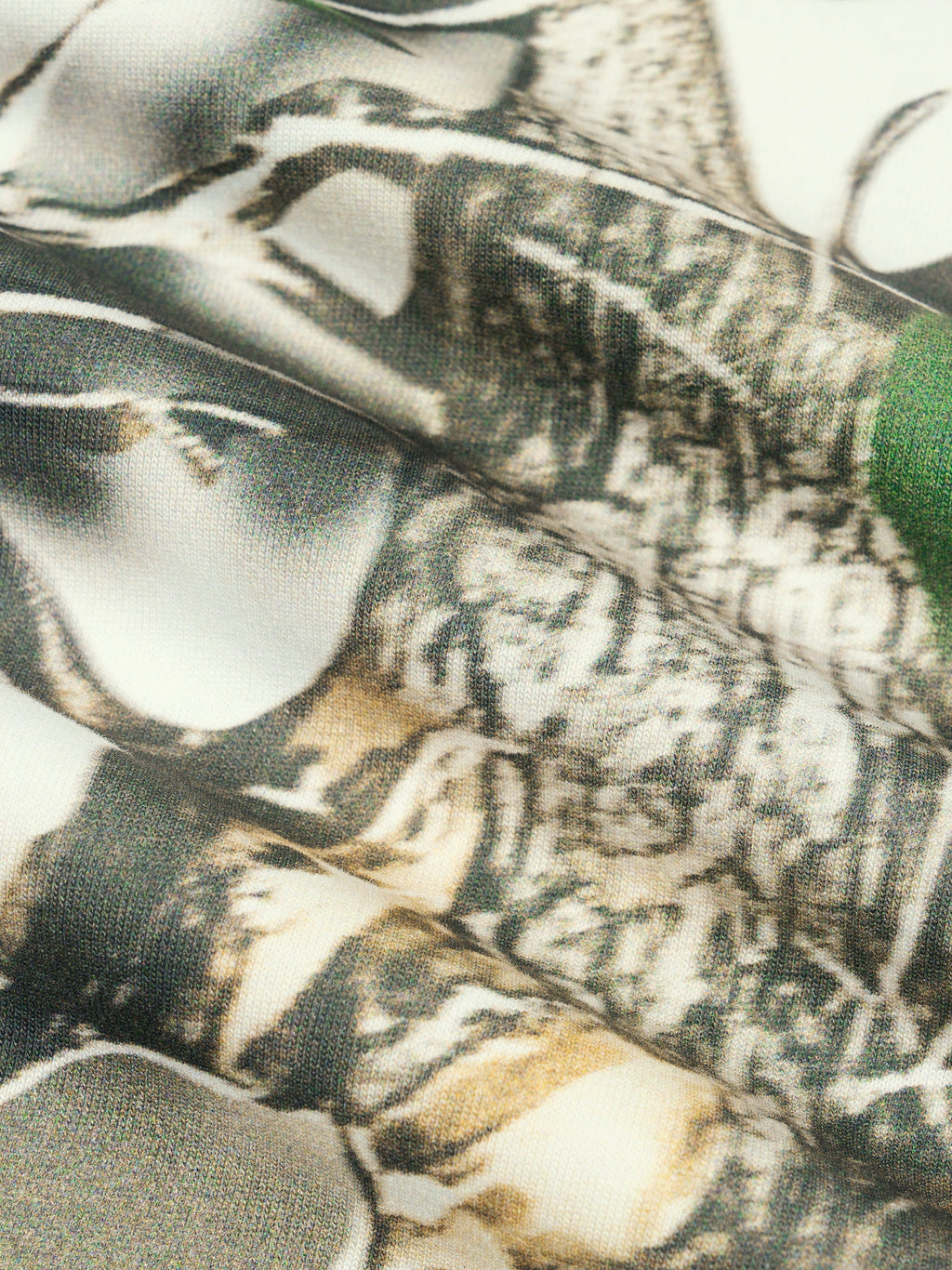 Unisex Tree Camo Boxy T-Shirt neckline detail