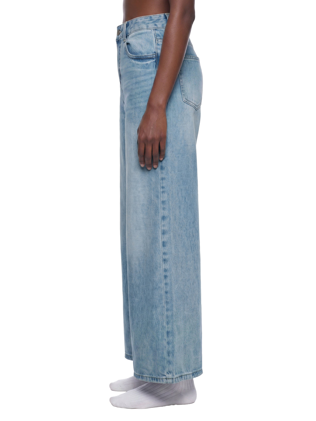 Women’s Vintage Wash Wide Leg Jeans