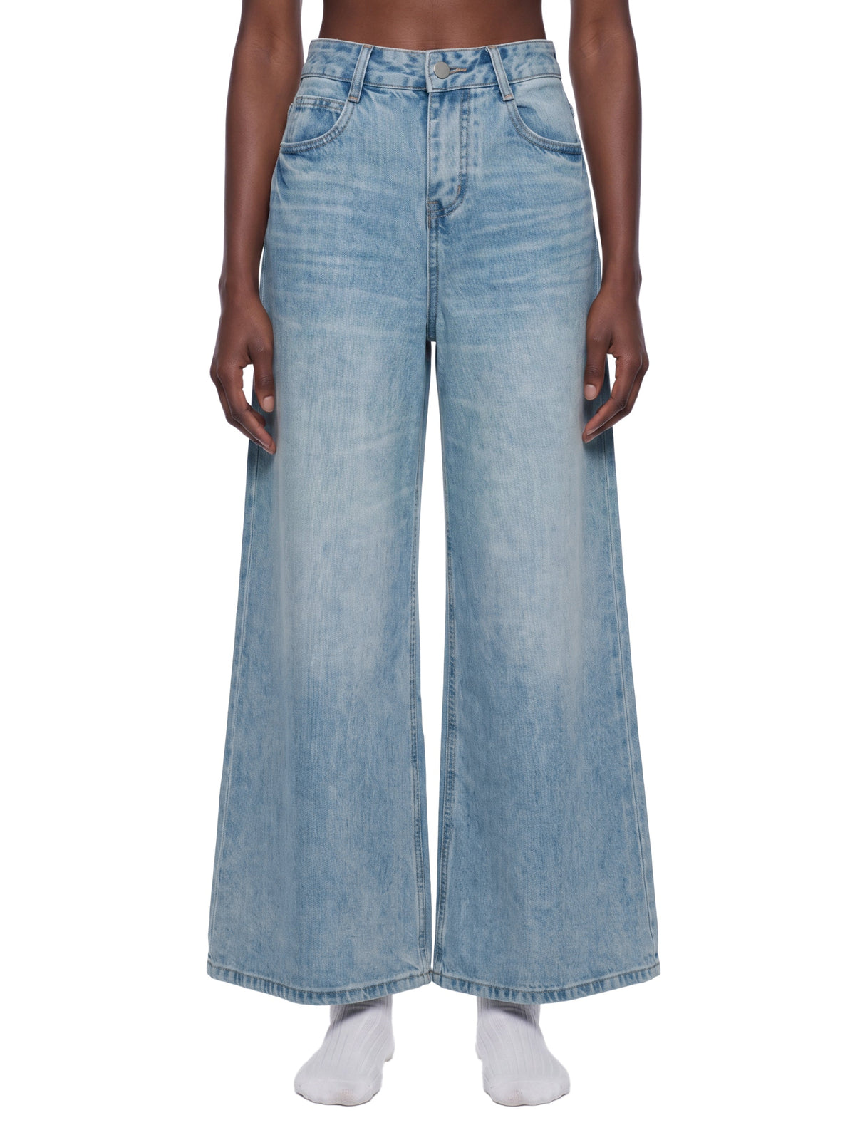 Women’s Vintage Wash Wide Leg Jeans