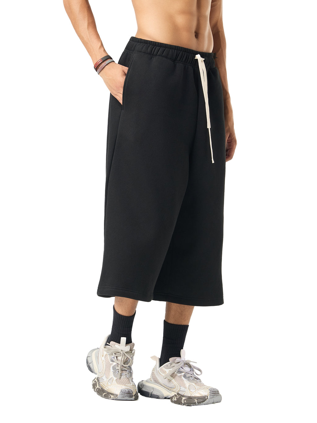 Relaxed Drawstring Three-Quarter Sweatpants