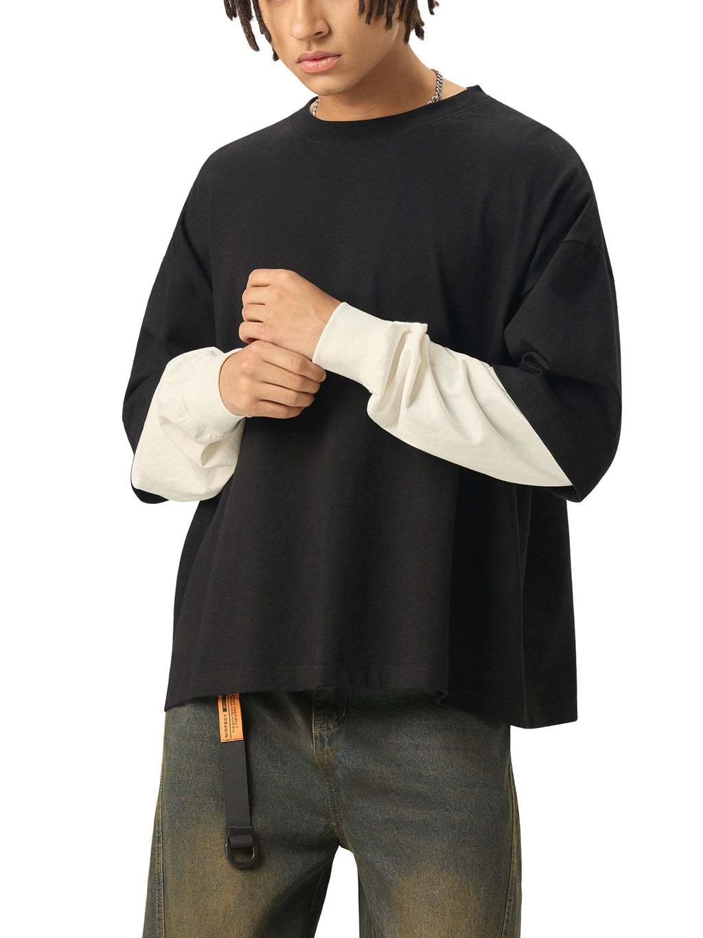 Unisex Layered Contrast-Sleeve Long-Sleeve T-Shirt gallery view