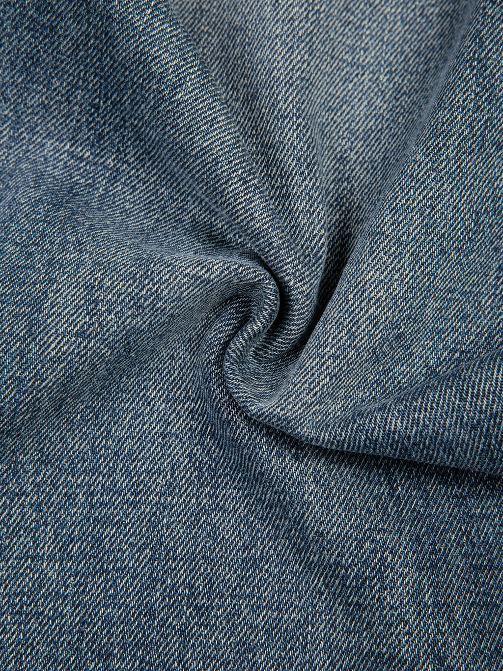 Men’s Vintage Wash Straight Leg Denim Jeans zipper and fly detail