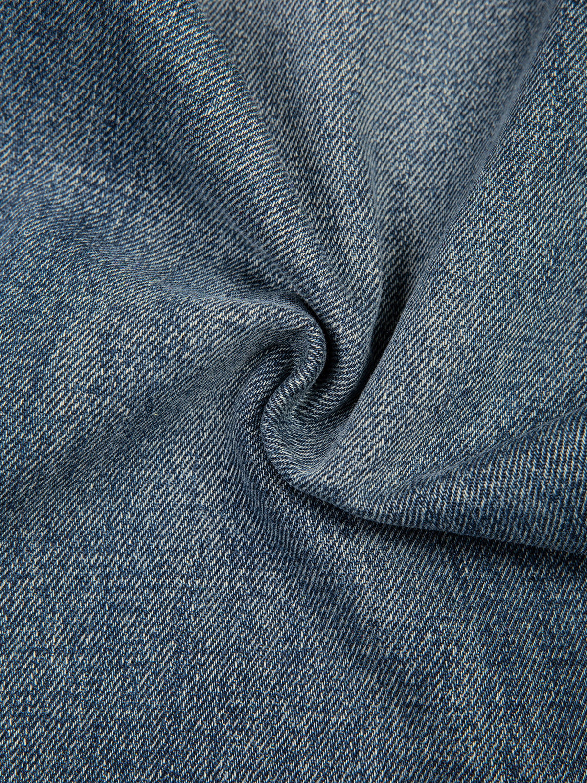 Men’s Vintage Wash Straight Leg Denim Jeans zipper and fly detail