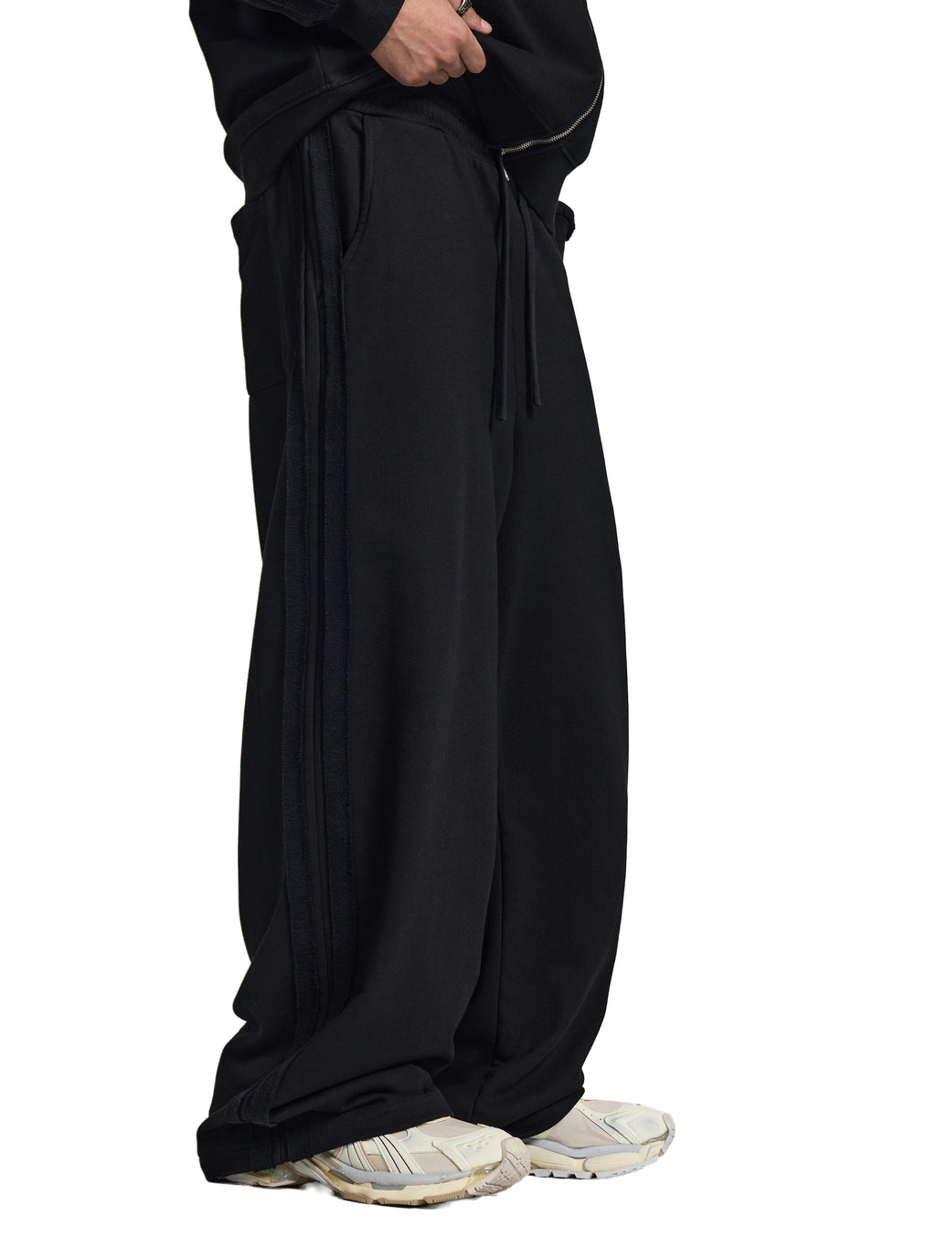 Unisex Contrast-Tape Straight-Leg Sweatpants gallery image