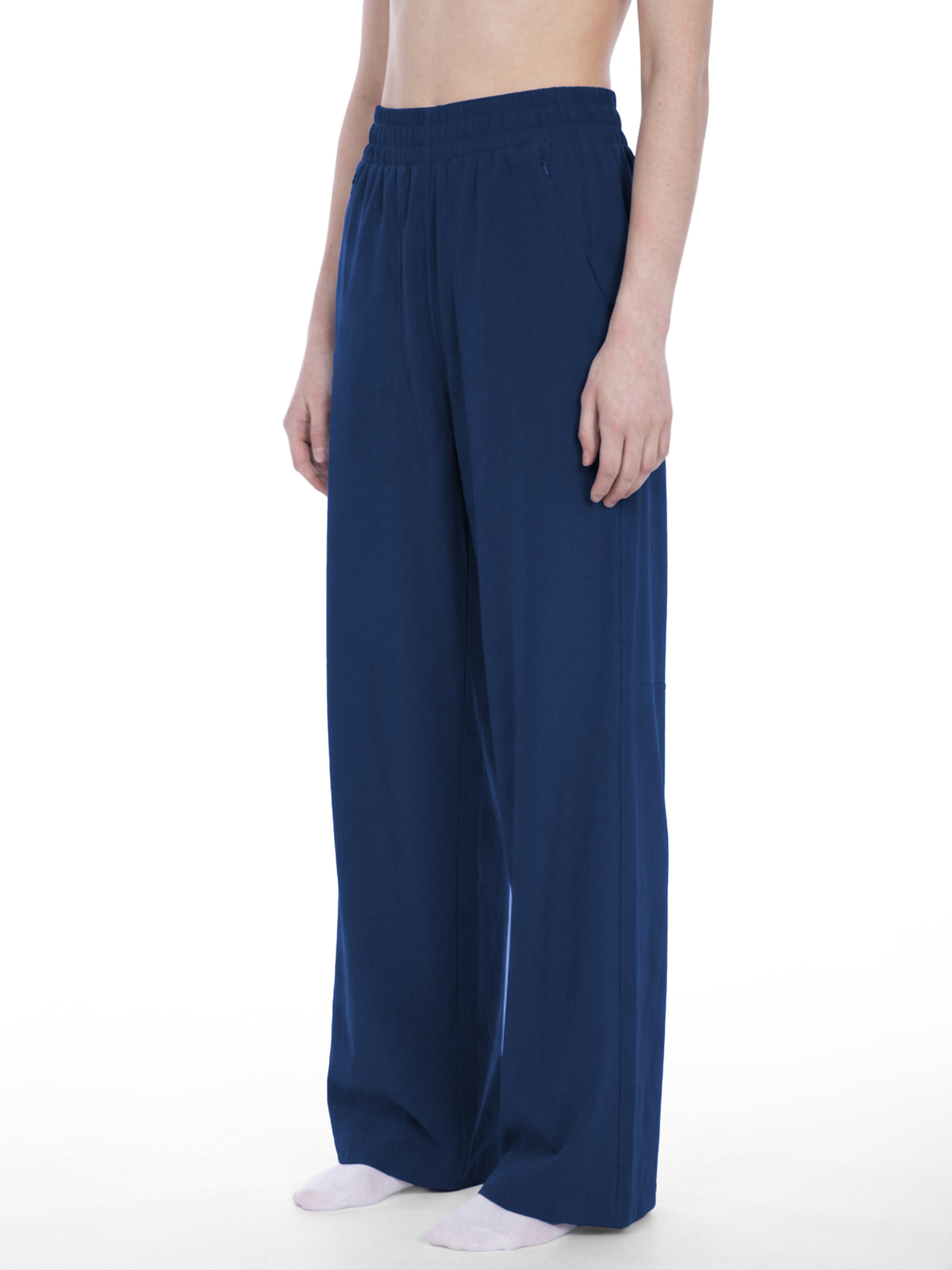 Women’s High-Waisted Wide-Leg Yoga Pants navy blue model three-quarter view