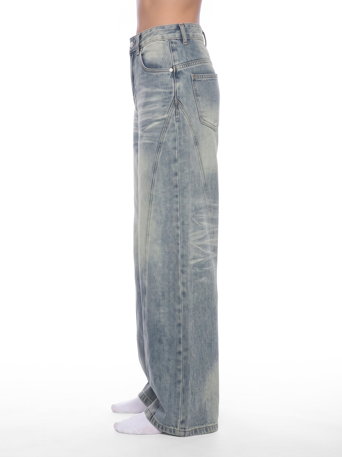 Women’s Vintage Wash Wide Leg Denim Jeans - model side view