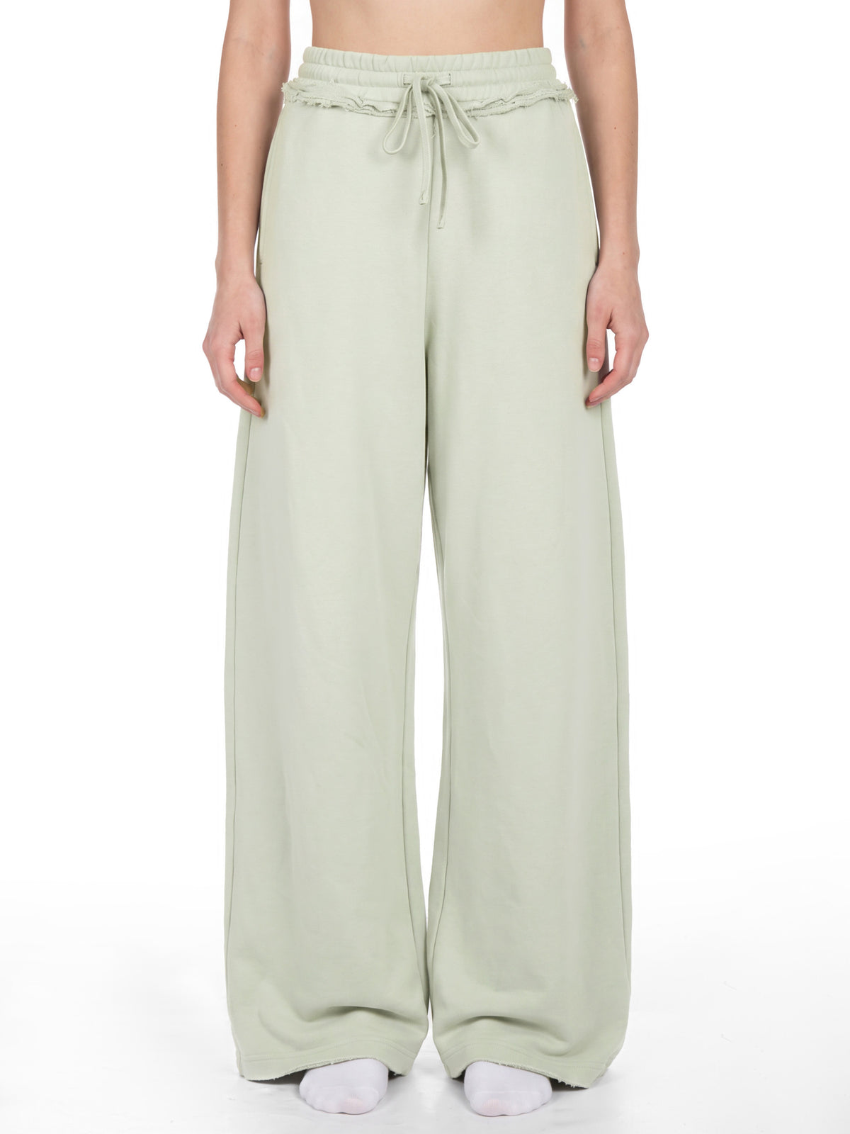 Women’s Wide Leg Raw Edge Sweatpants white gray model front view