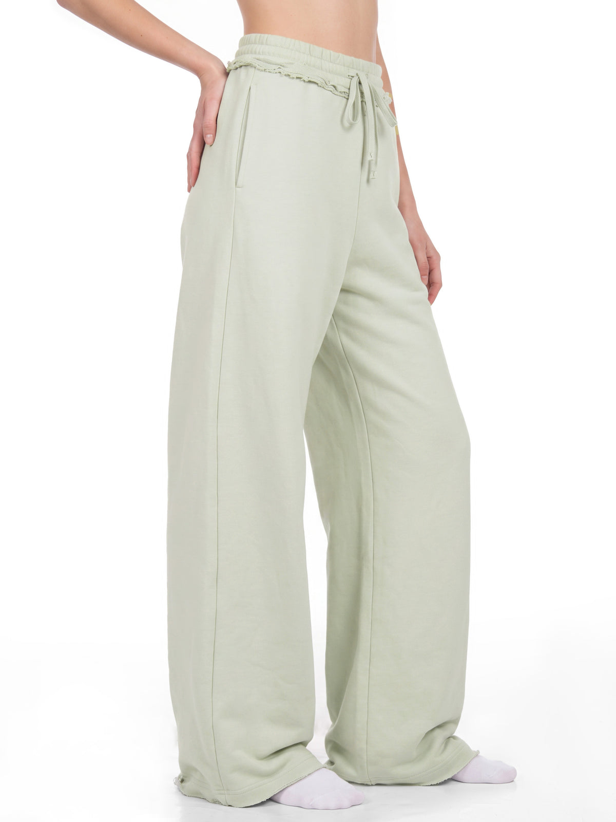 Women’s Wide Leg Raw Edge Sweatpants white gray model three-quarter view